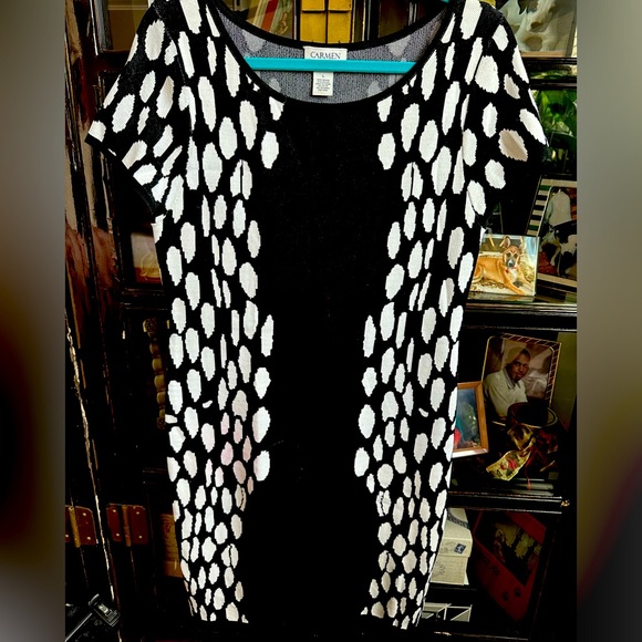 Nice Knit Dress - Picture 1 of 5